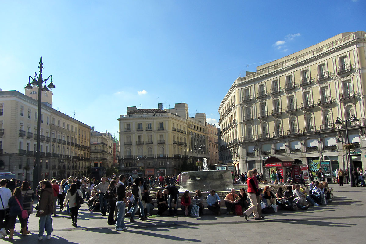 Площад Пуерта дел Сол