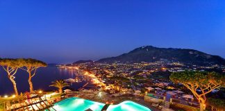 Неаполитанска Ривиера