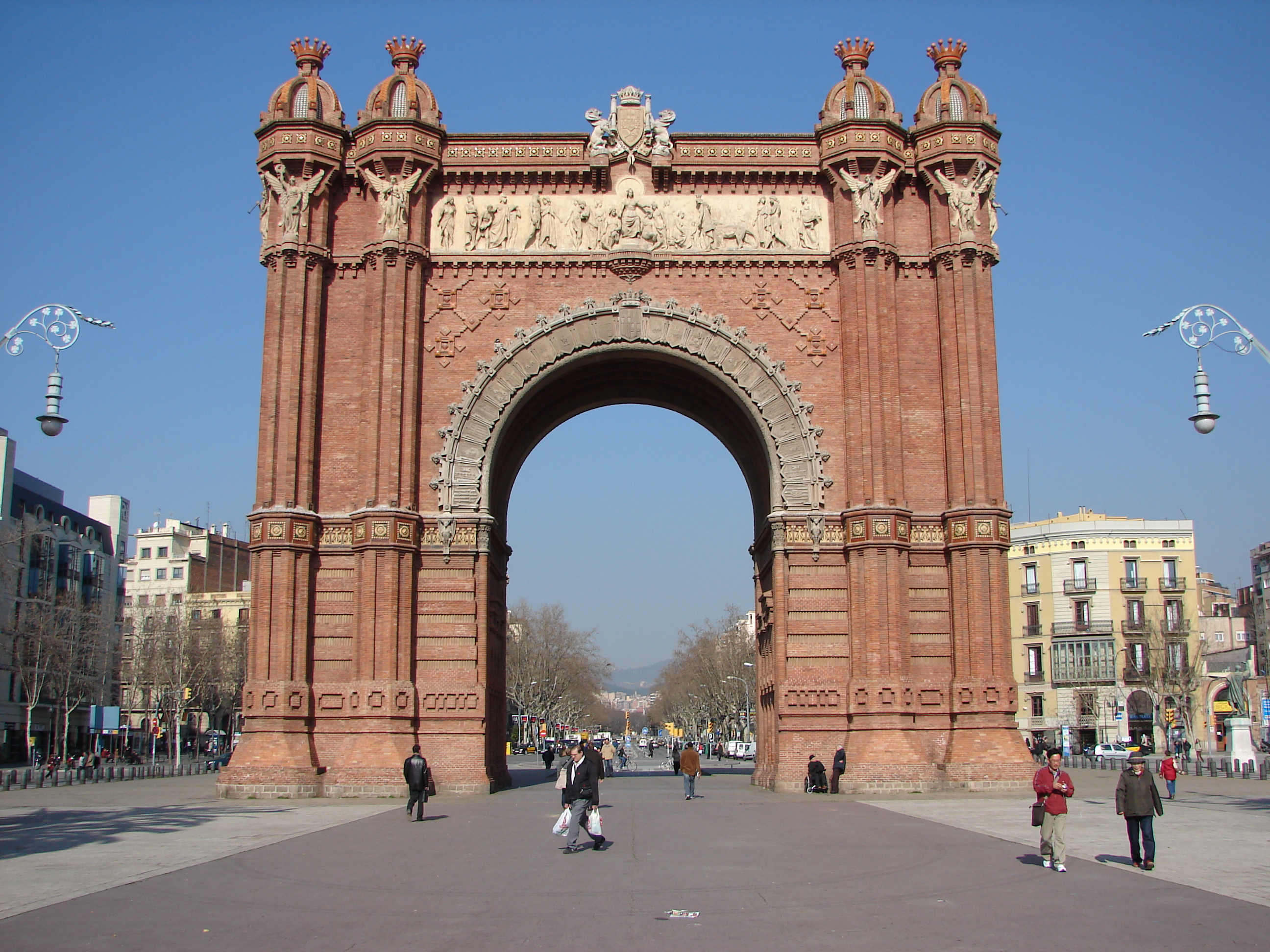 Триумфалната Арка, Барселона | Loyal Travel Blog